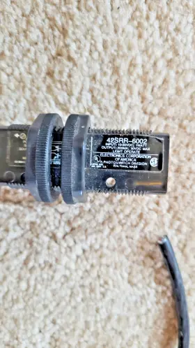 42srr-6002 Allen-bradley Photoswitch Used With 15 Inch Lead