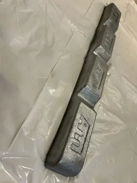 Za-8-20 Allied Metals Company Zamak Za-8 Ingot 8%-9% Aluminum 1% Copper Zinc 90-91% Approx 20 Lb