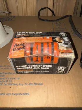 10-047 Bench Dogs Tools 658090111818 Cookie Work Grips Grippers And Rack 4-pack Gripping Discs Dog
