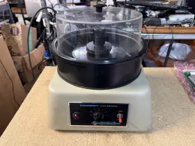 Buehler Vibromet 67-1507-160 Vibratory Parts Polisher