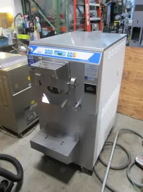 1002 Carpigiani 1002/rtx-g Lb Water Cooled Ice Cream And Gelato Batch Freezer 37qt