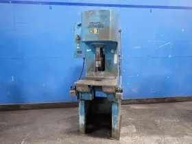 T127mc204fsd10d268a72s210 Denison Euc-denison 12 Ton Hydraulic Press 0924