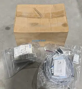 573606 Festo / Vtug-14-msdr-b1t-25v20-t38b-ub-t14su-5hk M1sc Valve Manifold Kit