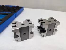 524755550 Fowler V-block Set
