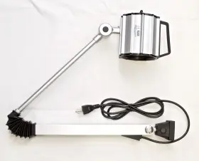 G-l90 Golden Lighting Equipment Waterproof 55w Halogen Work Light With 32 Inch Arm 110v Machine Worklight