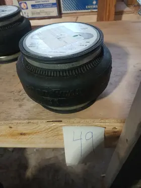 579-913-510 Goodyear 1b6-530 New Air Spring 100 Psig