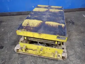 03251380024 Handling Systems 2-72-20x Lift Table 2000 Lbs