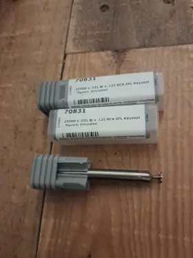 70831 Harvey Tool 2 New Solid 1/4 Inch Carbide Keyseat 6fl .25 D X .031 Cutter Square Radius