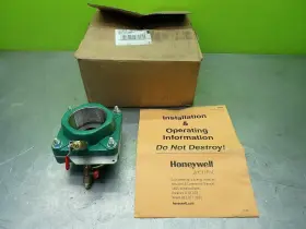 06181761114 Honeywell 130/230 Omg Threaded Oriface Meter.