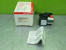 71315sn1kvk0n0l111p3 Honeywell Skinner Solenoid Valve. 125psi 11191532458