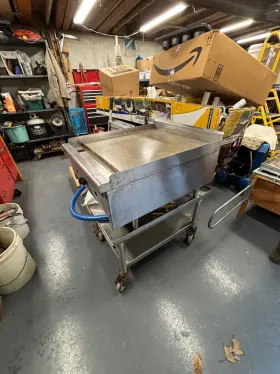 Itg-24 Imperial 24 Inch Gas Griddle On Stand And Casters