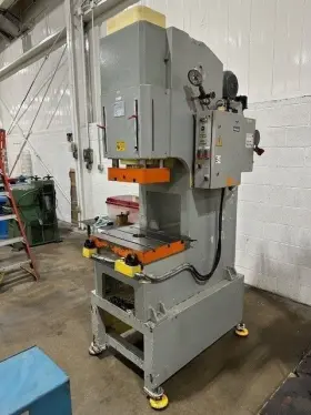 Ksy400 King Shang Yuan Hydraulic C-frame Press - Lmc #51469