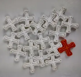 49448 Loc-line 4 Way Cross Doll Armature 1/4 Inch X 1-1/2 Lot Of 17