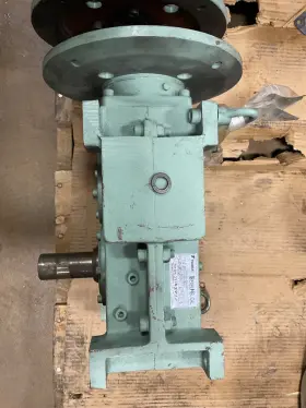 Bhm107s22c2n022y Mazak N20tr002190 New Tsubaki Bevel Helical Gearbox Transmission