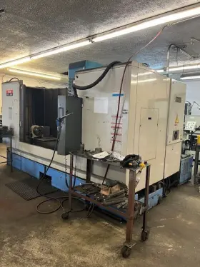 Vtc-200c Mazak Cnc Traveling Column Vmc With Rotary Table And Chuck