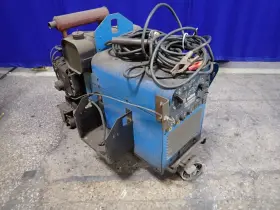 02250100058 Miller Aead-200le Euc-miller Welder 25v/ 200a