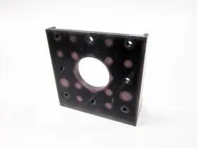123-8180 Opto Sigma Right Angle Bracket With Aperture 1-4 20 Inch Screw Holes