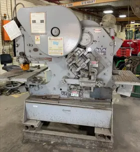 B47972 Peddinghaus 210a/16 71 Ton Mechanical Ironworker
