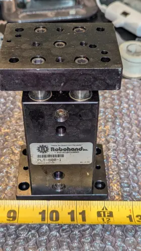 Plt-500-1 Robohand Lift Table