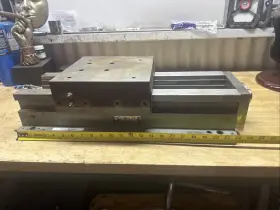 D76596 Russell T. Gilman Linear Slide Table Heavy Duty Cnc Machine Stage D76596 Russell T. Gilman Linear Slide Table Heavy Duty Cnc Machine Stage