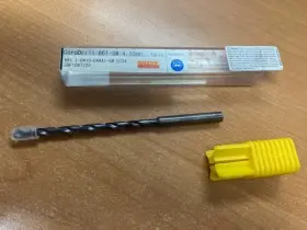 861.1-0410-049a1-gm Sandvik Corodrill Gc34 Coolant 4.90 Mm Edp No. 4rf1061617