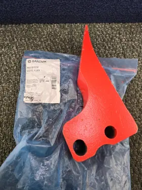 Bg01373552 Sandvik Heavy-duty Powder-coated Guide Plate 8-1/4 Inch X 2-3/8 4-1/4