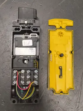 3se5322-1sd21 Siemens Safety Position Switch