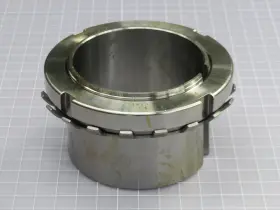 T225476 Skf 18x3.3/16 Snw Sleeve Adapter Bearing
