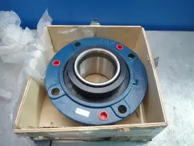 04200480768 Skf F4brp 315-srb-sre Piloted Flange Bearing 8.125 Inch Hub Diameter