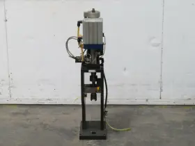 Chfd63-a1772-40g2 Smc Vf5120-1hsc-03 Industrial Table Top Pneumatic Press Assemb