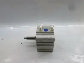 Ncdq2b100-350 Smc Pneumatic Cylinder Double Acting 1.5 Inch Stroke