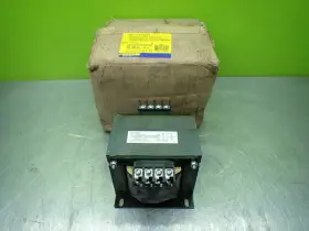 06181761113 Square D 9070t1000d5 Industrial Control Transformer.