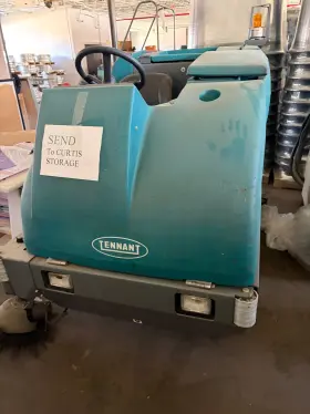 Ec-h2o Tennant 7300 Rider Electric Floor Scubber 40 Inch Path 5.5mph