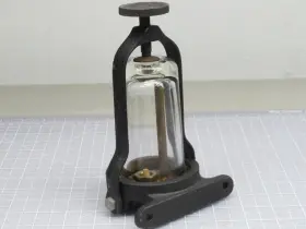 T194245 The Meriam Instrument C4751 Type Bg Line Trap