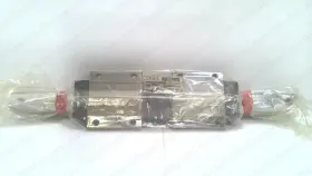 Shs35c2qzss Thk 520l Linear Guide Rail With 2 Blocks New #338227