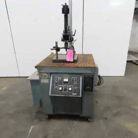 300-sa Uni-tek 480v 1ph Manual Feed Broken Tap Stud Disintegrator 12 Inch Travel
