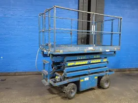 05250840001 Upright Tiger F5122 Scissor Lift 800 Lbs