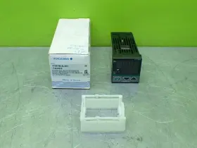 06181761121 Yokogawa Ut150-rn/al/ret Temperature Controller