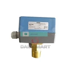 New In Box Siemens QVE1900 Flow Switch Controller. Price: $268.93.