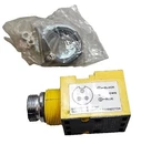 New Banner Engineering SM2A912LVAGQD Valu-beam Polarized Sensor 24-250V Ac 500MA. Price: $129.99.
